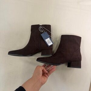 Universal Thread dark brown ankle boots, brand new with tags